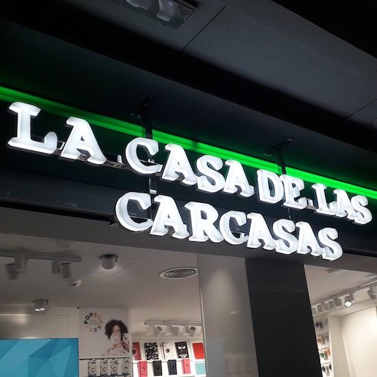 Proyecto de imagen corporativa para La Casa de las Carcasas