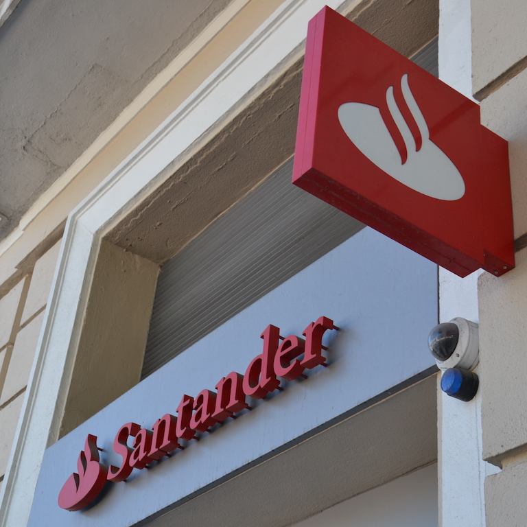 Proyecto de imagen corporativa para Santander
