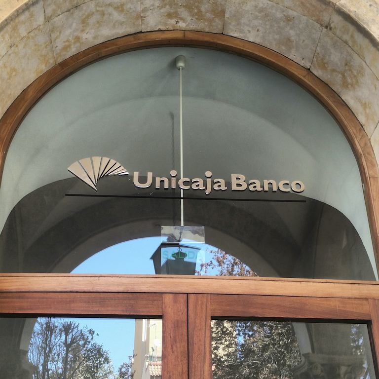 Proyecto de imagen corporativa para Unicaja